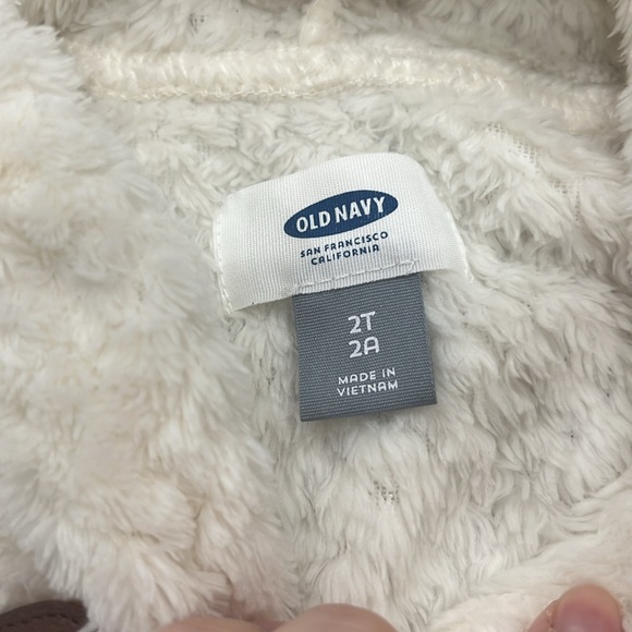 Soft toddler poncho - Picture 3 of 5